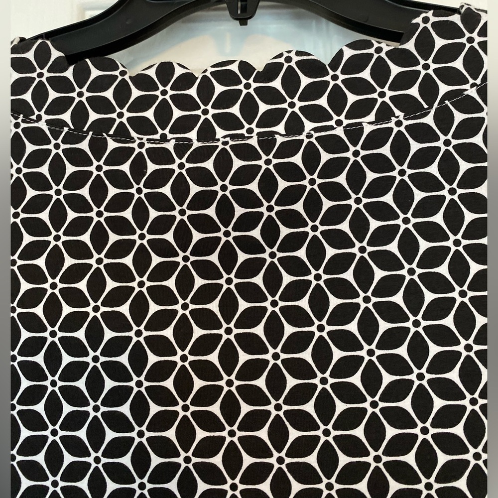 Anne Klein Black and White Fitted Short Sleeve Tee. Small. Adorable cotton NWT - Picture 8 of 11